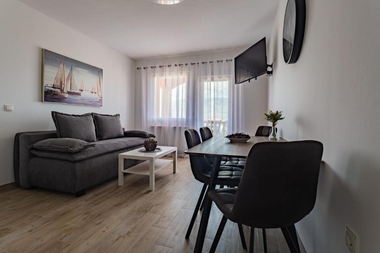 Kameni Put Apartment Razanac Luaran gambar