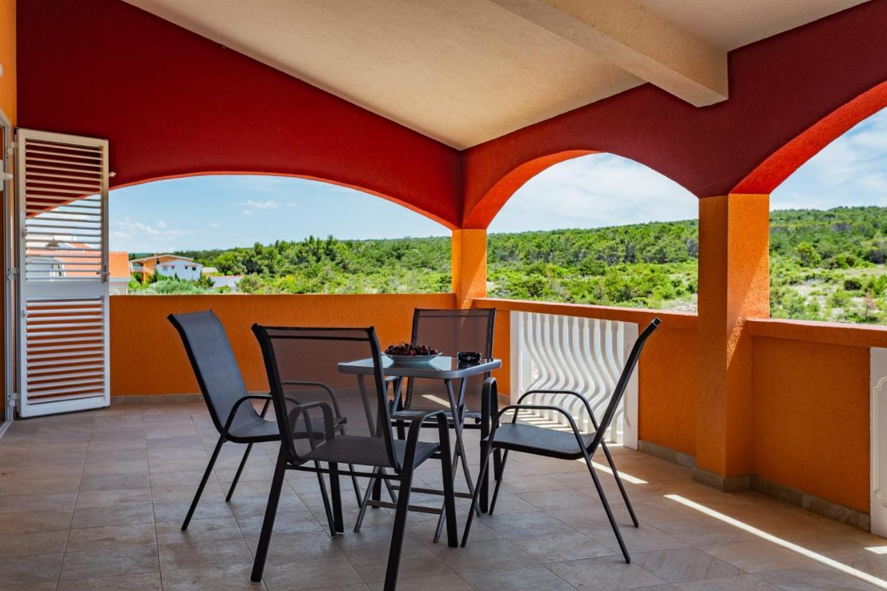 Kameni Put Apartment Razanac Luaran gambar